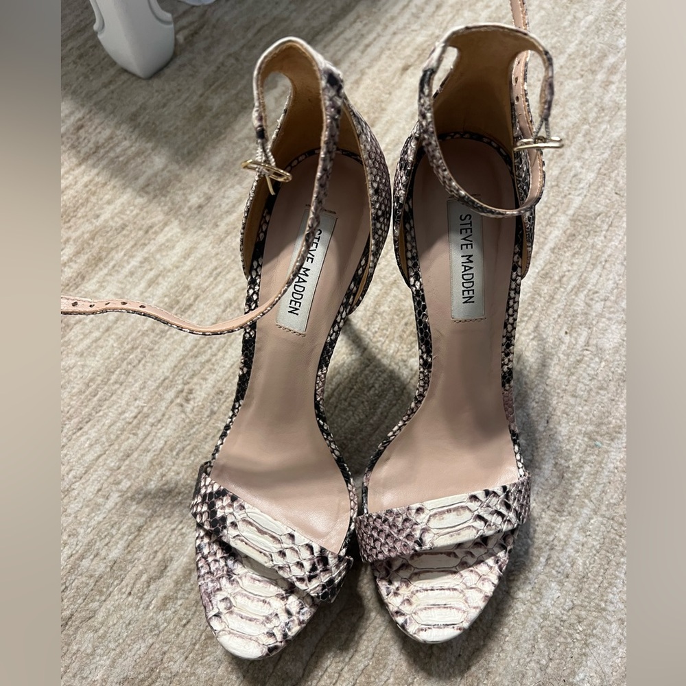 Steve Madden snake skin heels